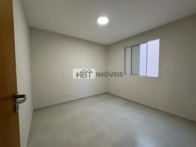 Apartamento 2 quartos e 1 banheiro, à venda, no bairro Parque São João em Bauru