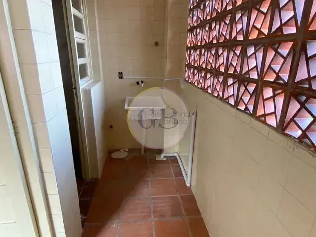 Apartamento 2 quartos e 2 banheiros, para alugar, no bairro Centro em Pelotas