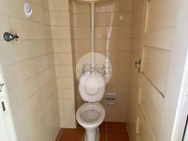 Apartamento 2 quartos e 2 banheiros, para alugar, no bairro Centro em Pelotas