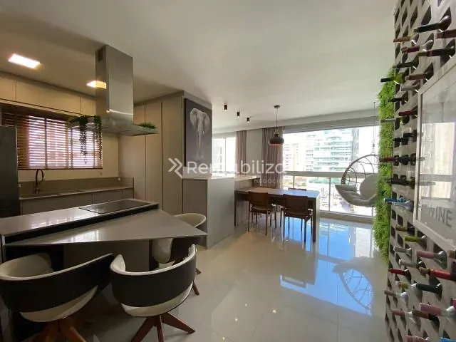Apartamento 3 quartos e 3 banheiros, à venda, no bairro MEIA PRAIA em Itapema