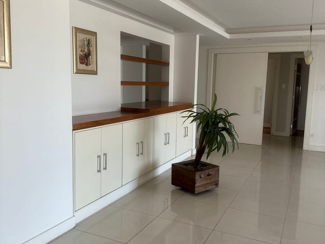 Apartamento 3 quartos e 2 banheiros, à venda, no bairro Centro em Lavras