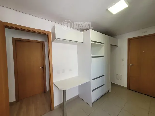 Apartamento 3 quartos e 2 banheiros, para alugar, no bairro Centro em Londrina