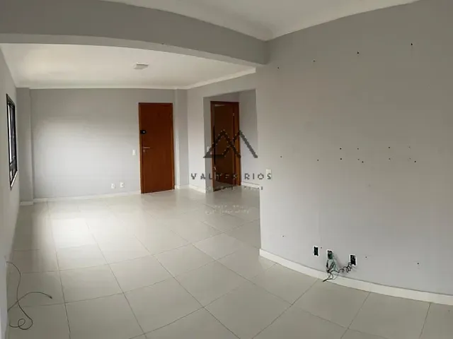 Apartamento 3 quartos e 2 banheiros, à venda, no bairro São Francisco em Ilhéus