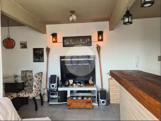 Apartamento 2 quartos e 1 banheiro, à venda ou para alugar, no bairro Centro em Pelotas
