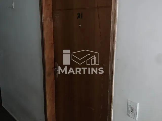 Apartamento 2 quartos e 1 banheiro, para alugar, no bairro Pirajussara em São Paulo