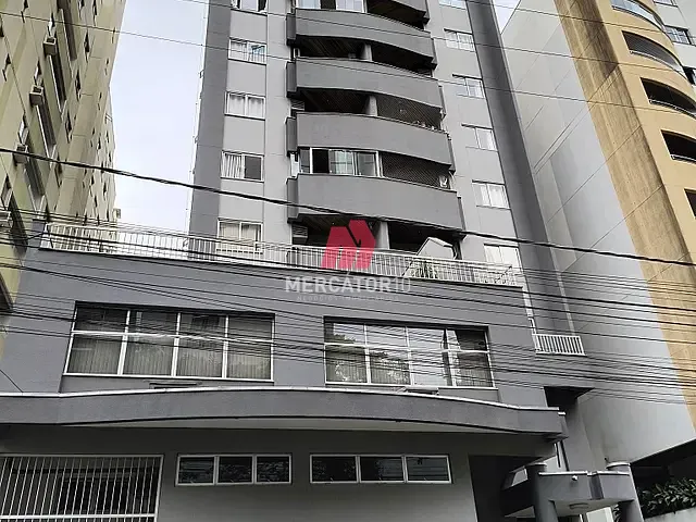 Apartamento 2 quartos e 2 banheiros, para alugar, no bairro Victor Konder em Blumenau