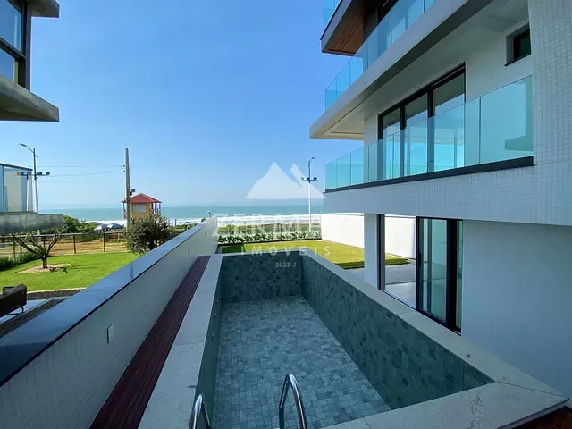 Apartamento com 441m² 3 quartos e 5 banheiros, à venda, no bairro Balneário Santa Clara em Itajaí