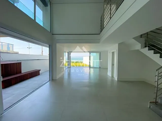Apartamento com 441m² 3 quartos e 5 banheiros, à venda, no bairro Balneário Santa Clara em Itajaí