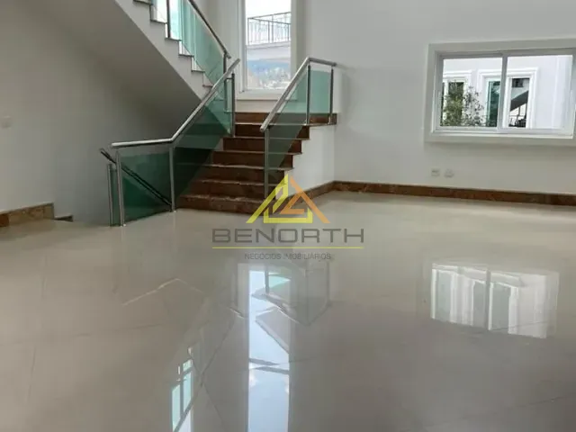 Casa com 540m² 3 quartos e 4 banheiros, à venda, no bairro Tremembe em São Paulo
