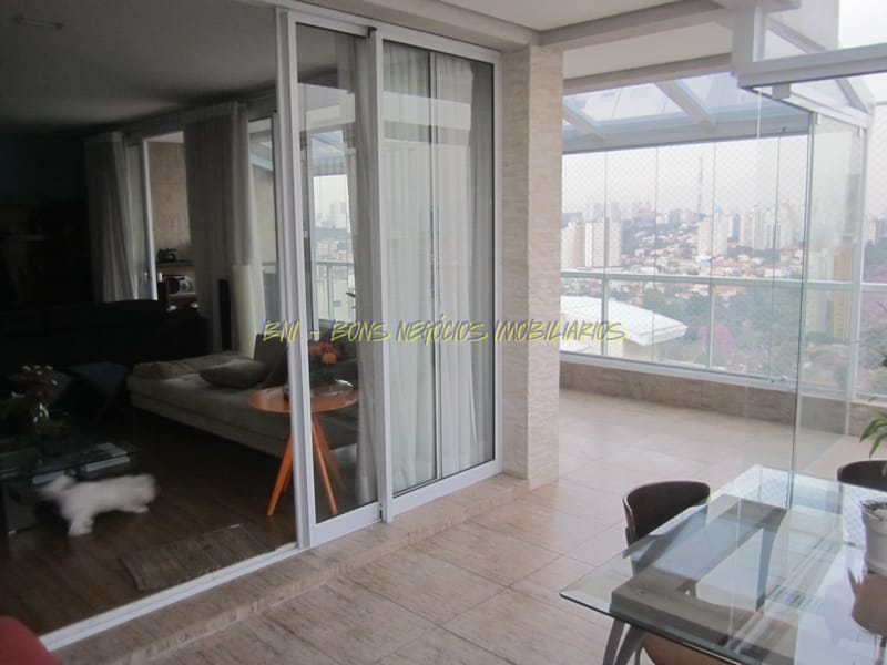 Apartamento, 3 quartos, 245 m² - Foto 1