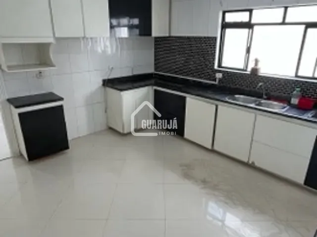 Apartamento 3 quartos e 2 banheiros, para alugar, no bairro Pitangueiras em Guarujá