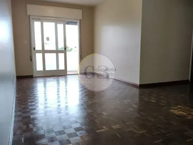 Apartamento 3 quartos e 2 banheiros, para alugar, no bairro Centro em Pelotas