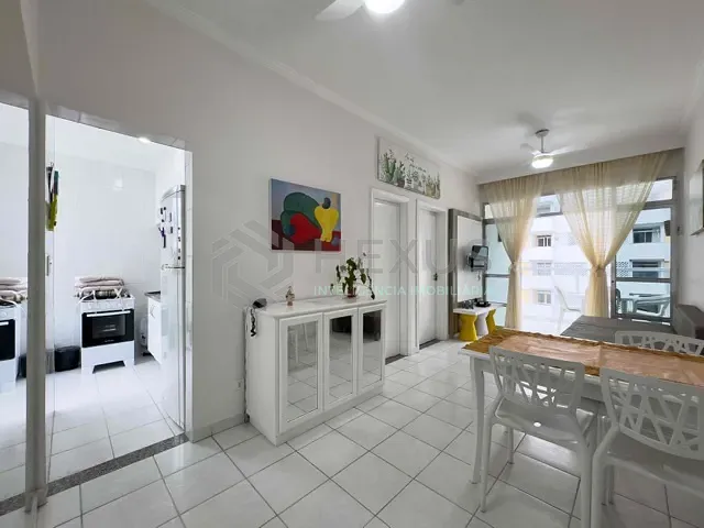 Apartamento 2 quartos e 1 banheiro, à venda, no bairro Pitangueiras em Guarujá