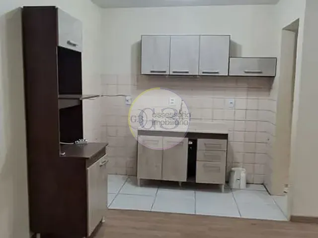 Apartamento 2 quartos e 1 banheiro, para alugar, no bairro Centro em Pelotas