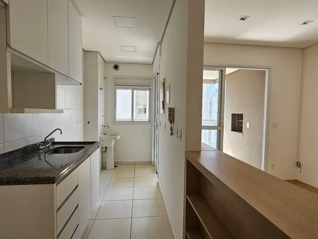Apartamento com 104m² 3 quartos e 2 banheiros, à venda, no bairro Centro em Londrina
