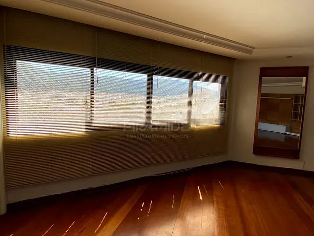 Apartamento com 378m² 4 quartos e 5 banheiros, à venda, no bairro Centro em Poços de Caldas