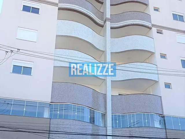 Apartamento 2 quartos e 1 banheiro, para alugar, no bairro Centro em Marau