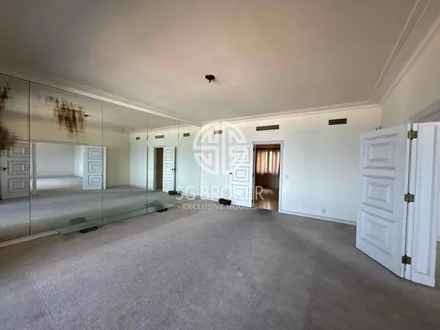 Apartamento com 600m² 4 quartos e 5 banheiros, à venda, no bairro Copacabana em Rio de Janeiro