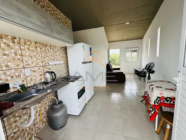Apartamento 1 quarto e 1 banheiro, à venda, no bairro Laranjal em Pelotas