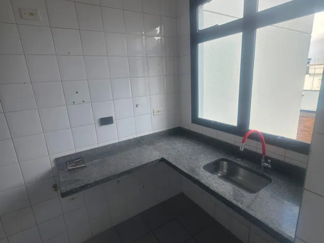 Apartamento 2 quartos e 2 banheiros, para alugar, no bairro Centro em Mogi das Cruzes