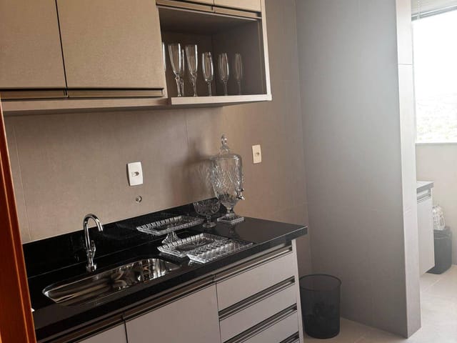 Apartamento 3 quartos e 2 banheiros, à venda, no bairro Jardim Glória em Lavras