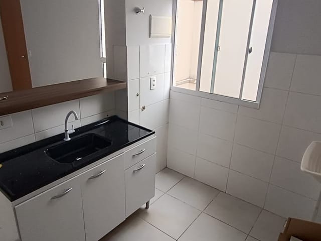 Apartamento com 79m² 2 quartos e 1 banheiro, à venda, no bairro Jardim Ana Eliza em Cambé