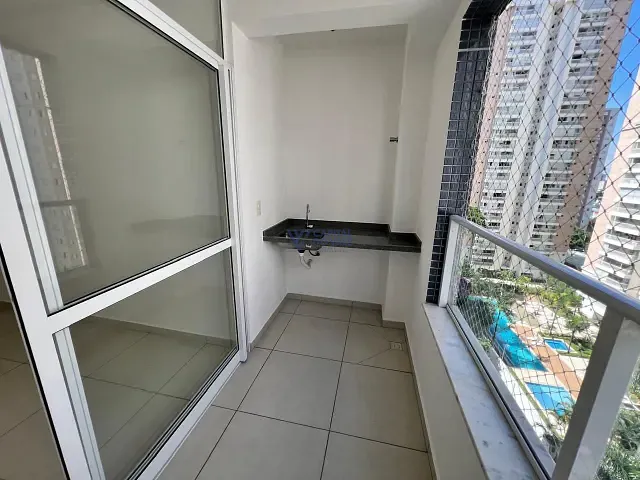 Apartamento 2 quartos e 2 banheiros, para alugar, no bairro Royal Park em São José dos Campos