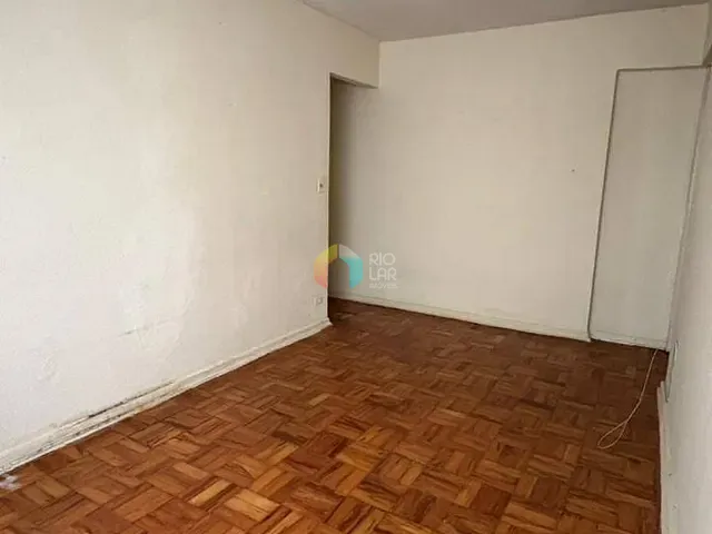 Apartamento com 50m² 1 quarto e 1 banheiro, à venda ou para alugar, no bairro Liberdade em São Paulo