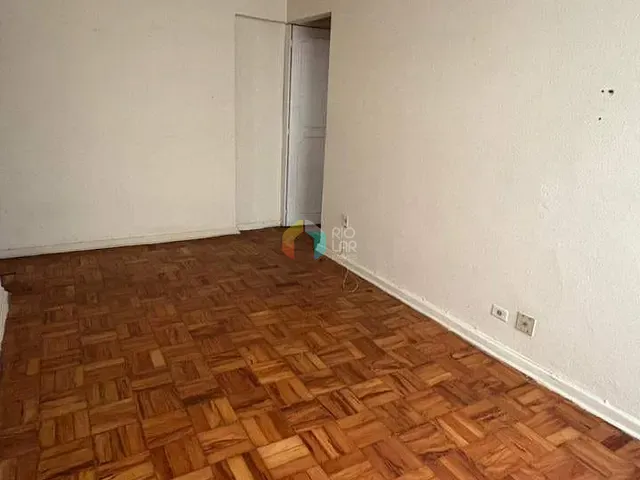 Apartamento com 50m² 1 quarto e 1 banheiro, à venda ou para alugar, no bairro Liberdade em São Paulo