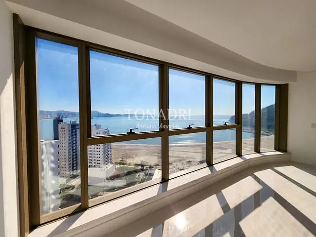 Apartamento 4 quartos e 4 banheiros, à venda, no bairro Barra Sul em Balneário Camboriú
