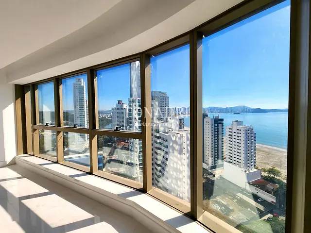 Apartamento 4 quartos e 4 banheiros, à venda, no bairro Barra Sul em Balneário Camboriú