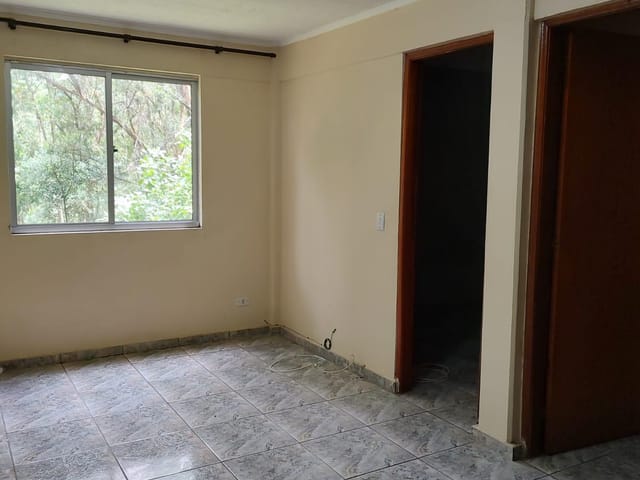 Foto do Apartamento - Apartamento à Venda, com 47m², por R$ 125.000, QUITADO - Conjunto Habitacional Fazenda do Carmo, São Paulo, SP | Acharimóvel.net