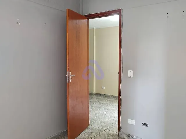 Apartamento 2 quartos e 1 banheiro, à venda, no bairro Conjunto Habitacional Fazenda do Carmo em São Paulo