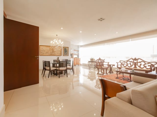 Apartamento 3 quartos e 5 banheiros, à venda, no bairro Setor Bueno em Goiânia