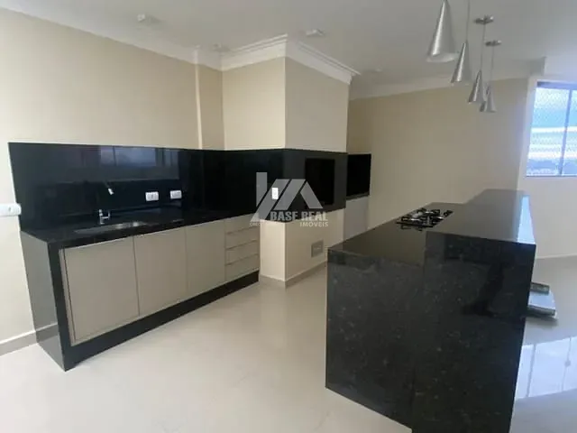 Apartamento com 321m² 3 quartos e 4 banheiros, à venda, no bairro Centro em Guarapuava