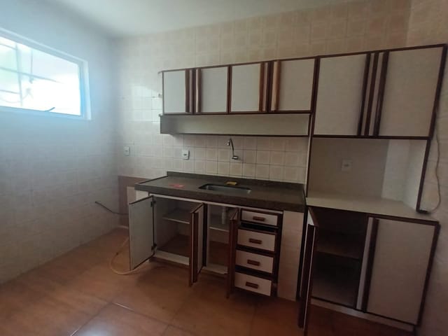Apartamento 2 quartos e 2 banheiros, à venda, no bairro Centro em Cataguases