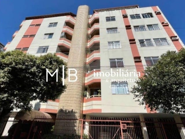 Apartamento 2 quartos e 2 banheiros, à venda, no bairro Centro em Cataguases