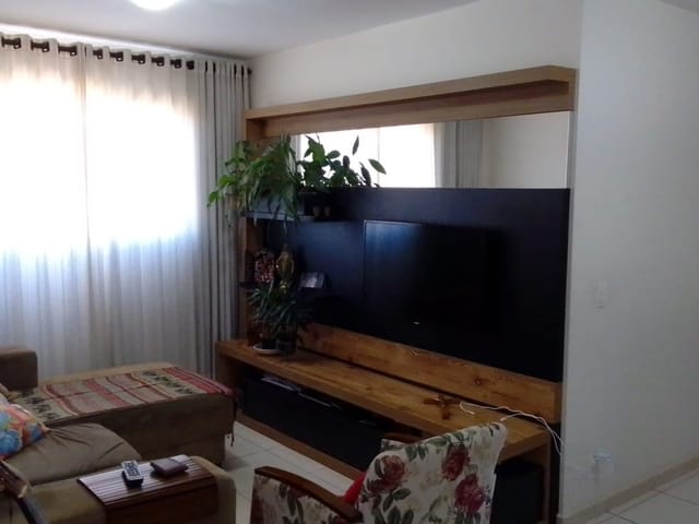 Apartamento com 100m² 3 quartos e 1 banheiro, à venda, no bairro Centro em Cambé