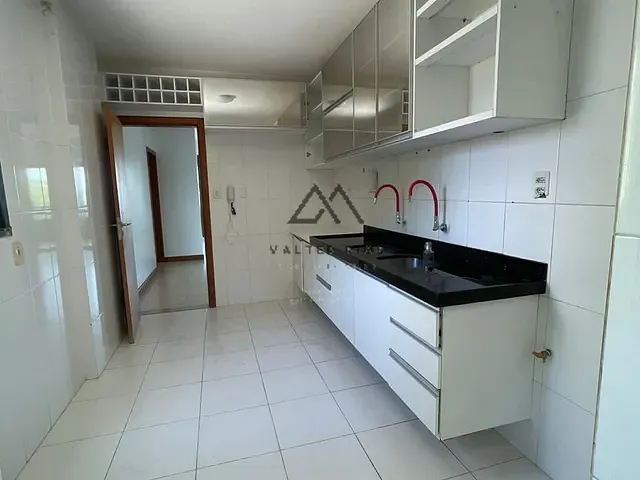 Apartamento 3 quartos e 2 banheiros, à venda ou para alugar, no bairro Malhado em Ilhéus