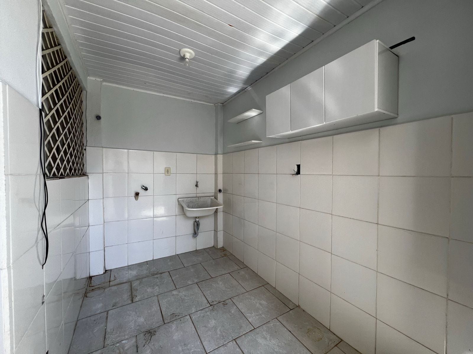 Apartamento para alugar com 2 quartos, 64m² - Foto 9