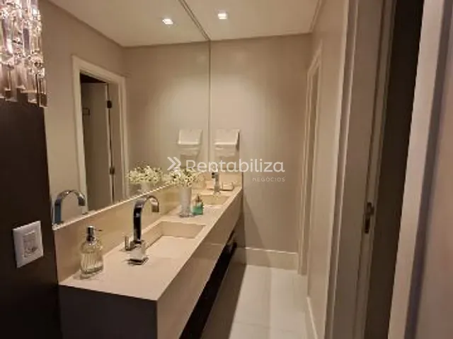 Apartamento 3 quartos e 3 banheiros, à venda, no bairro Centro em Balneário Camboriú