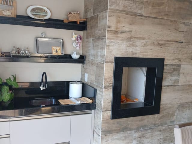 Apartamento 3 quartos e 2 banheiros, para alugar, no bairro Centro em Cambé