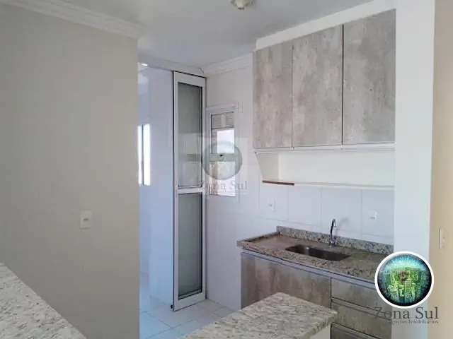 Apartamento com 54m² 3 quartos e 1 banheiro, à venda, no bairro Parque Vitoria Regia em Sorocaba