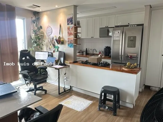 Apartamento 2 quartos e 1 banheiro, para alugar, no bairro Parque Imperial em Ferraz de Vasconcelos