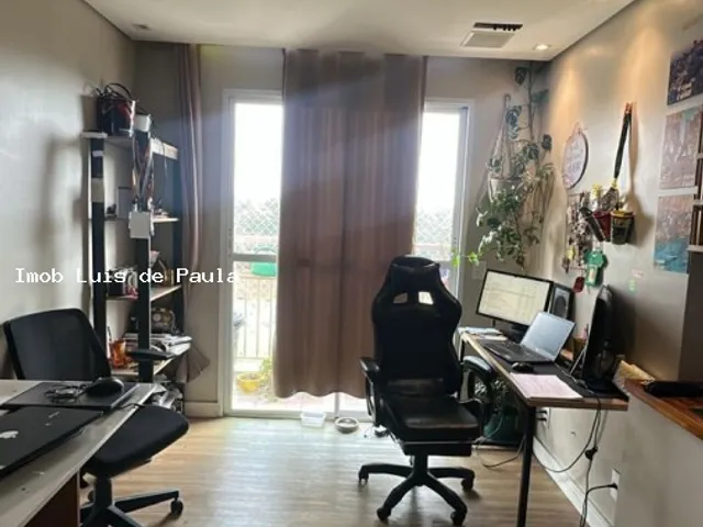 Apartamento 2 quartos e 1 banheiro, para alugar, no bairro Parque Imperial em Ferraz de Vasconcelos