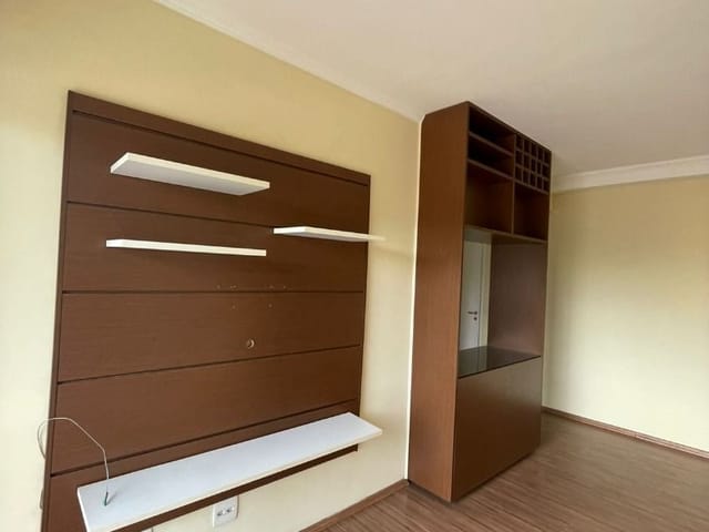 Apartamento com 69m² 3 quartos e 1 banheiro, para alugar, no bairro Vila Belvedere em Americana