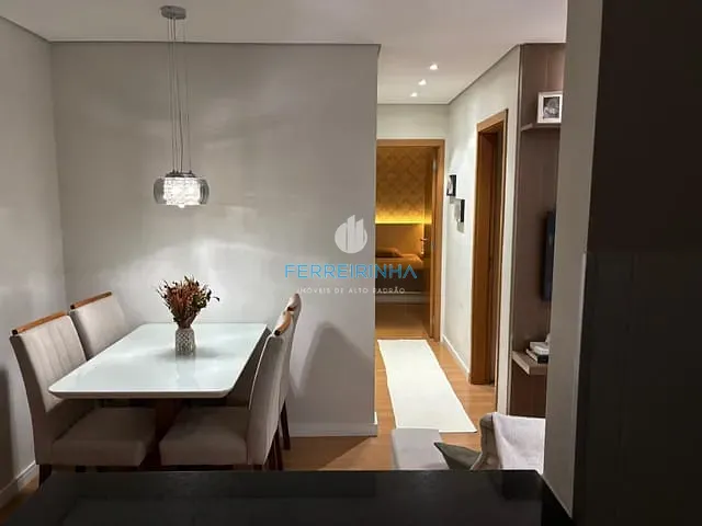 Apartamento 2 quartos e 2 banheiros, à venda, no bairro Jardim das Indústrias em São José dos Campos