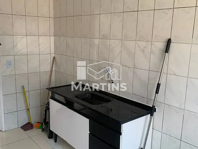 Apartamento 2 quartos e 1 banheiro, à venda ou para alugar, no bairro Jardim Amália em São Paulo