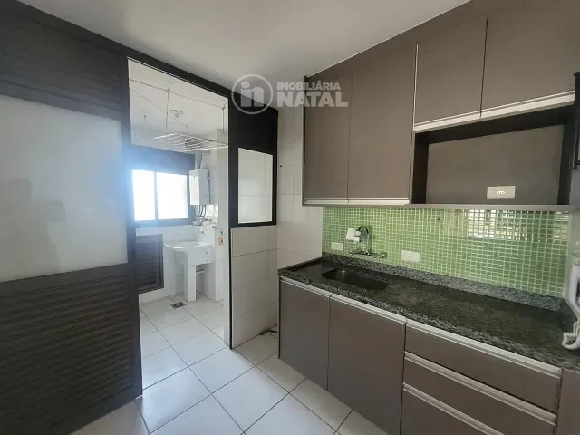 Apartamento com 120m² 3 quartos e 2 banheiros, para alugar, no bairro Centro em Londrina