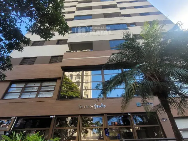 Apartamento com 120m² 3 quartos e 2 banheiros, para alugar, no bairro Centro em Londrina